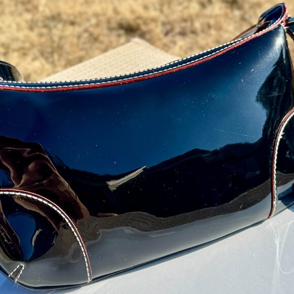 A patent leather bag from TOMMY HILFIGER 1990 - Picture 2 of 4